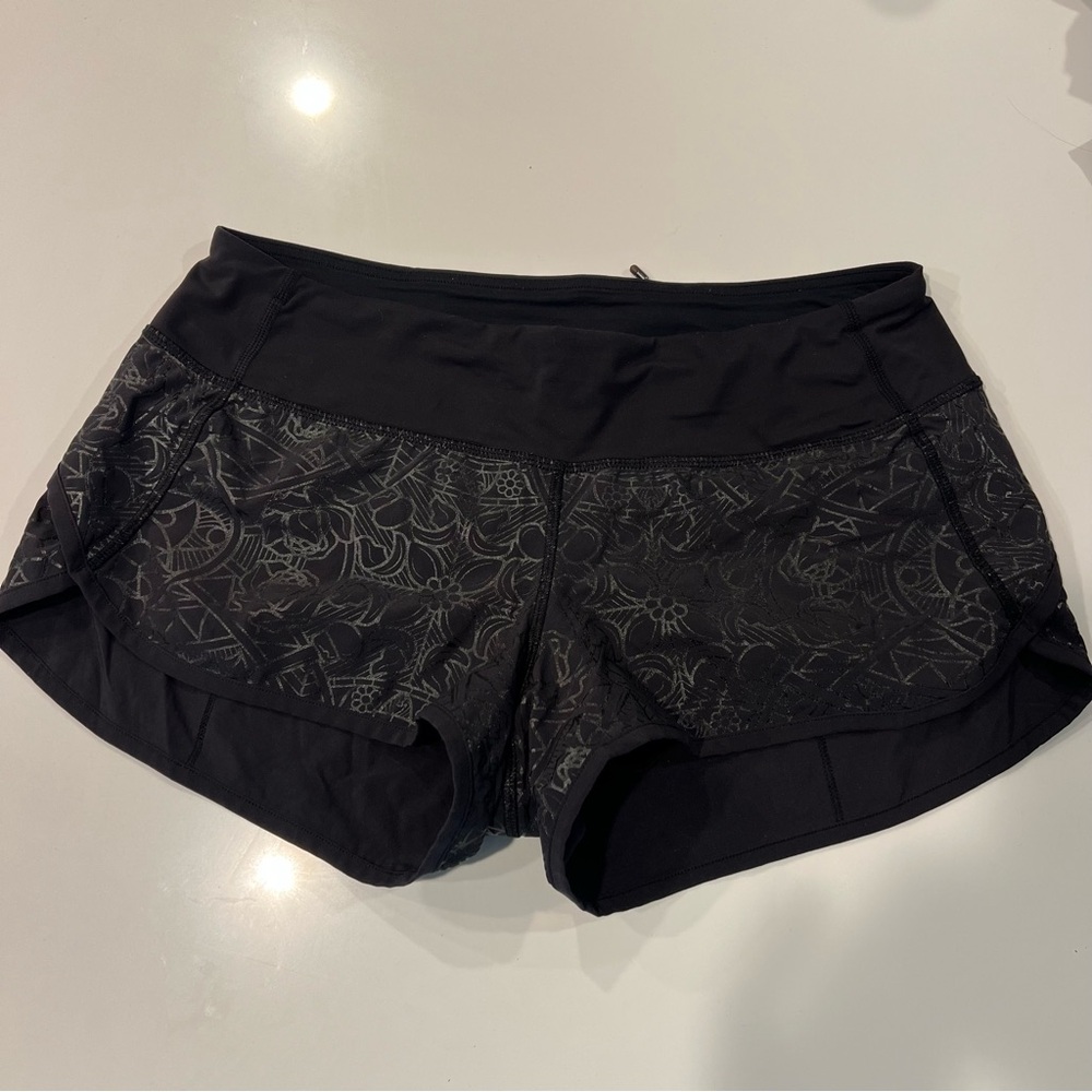 Lululemon Hotty Hot Short Black Patterned Women's Shorts